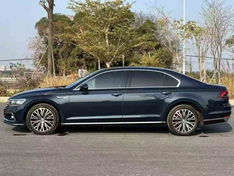 湛江24年大众辉昂3