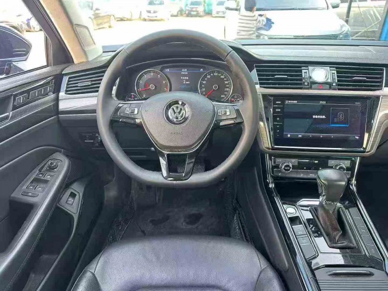 湛江24年大众辉昂7