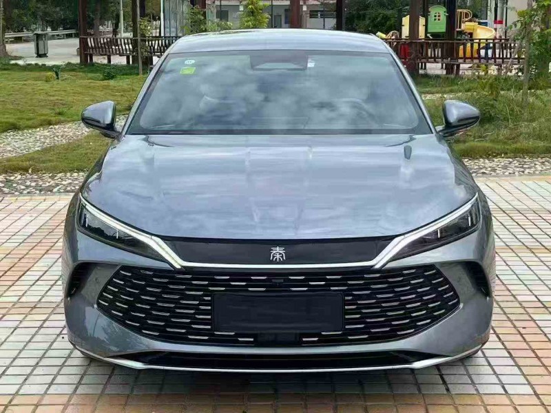 湛江25年比亚迪秦1