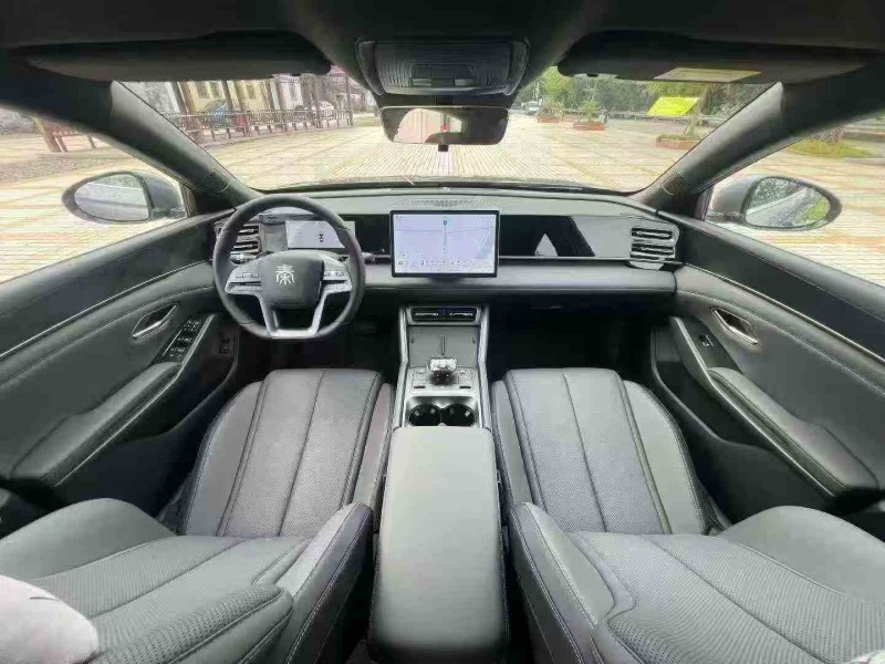 湛江25年比亚迪秦6