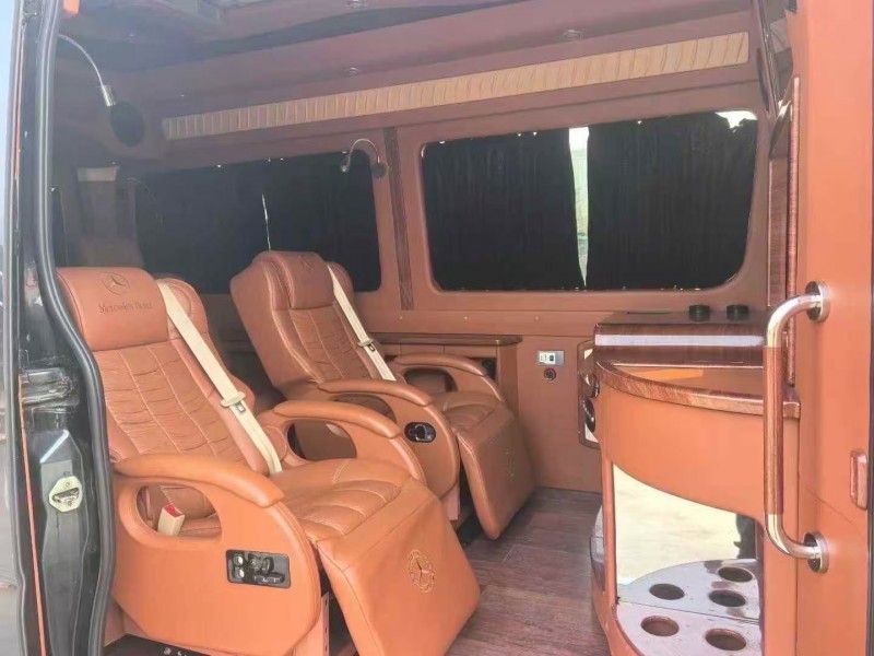 菏泽13年奔驰斯宾特4