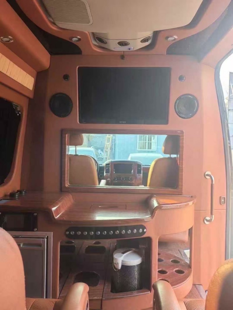 菏泽13年奔驰斯宾特5