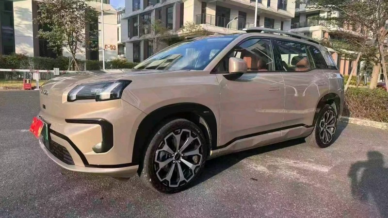 广州25年传祺埃安V2