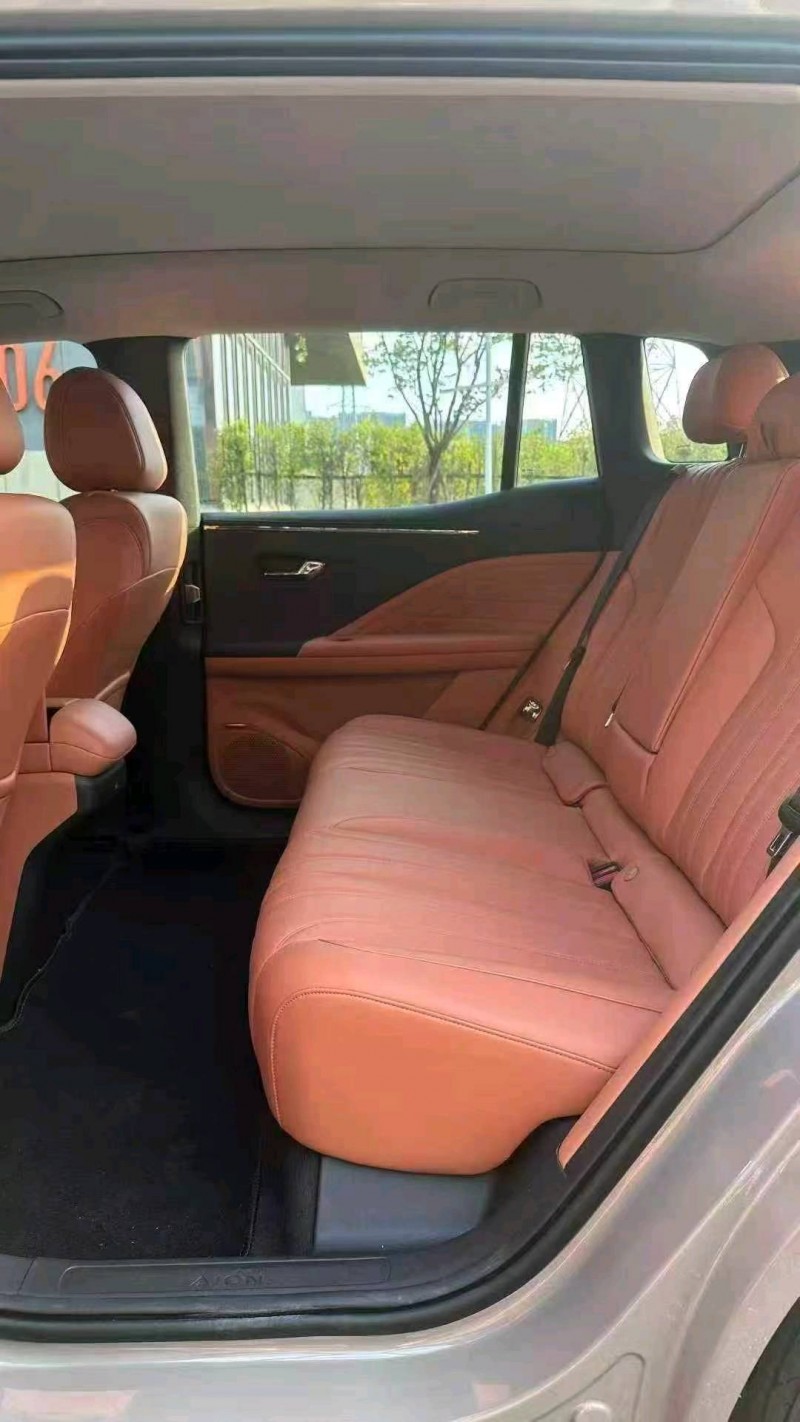 广州25年传祺埃安V5