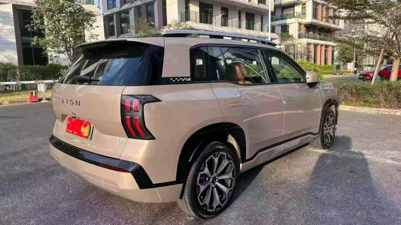 广州25年传祺埃安V8