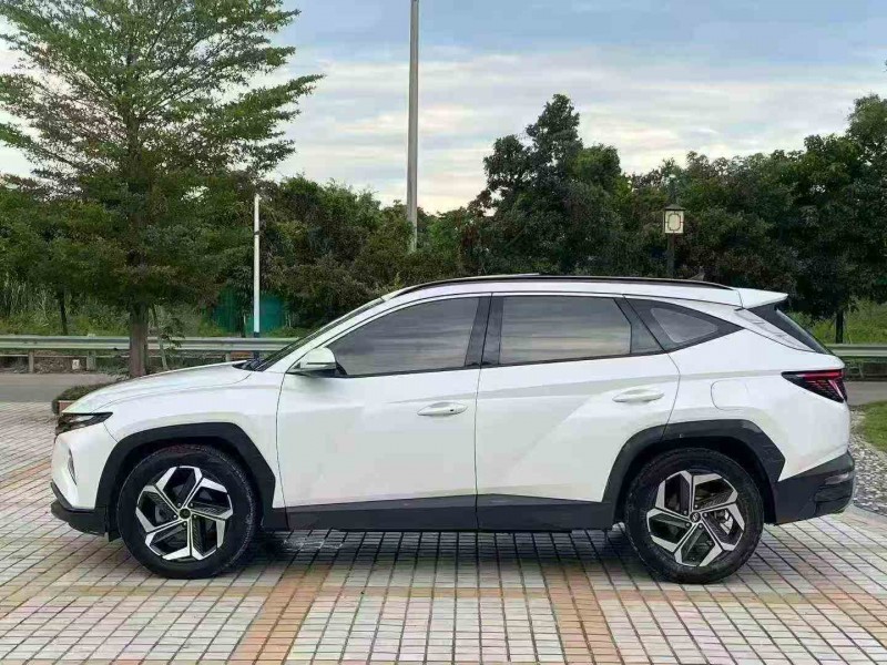 珠海22年现代途胜2