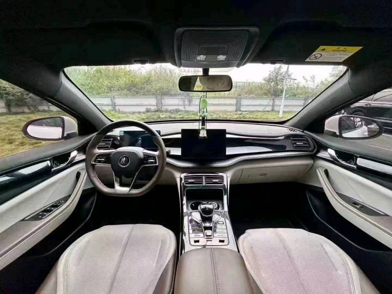 广州24年比亚迪秦4