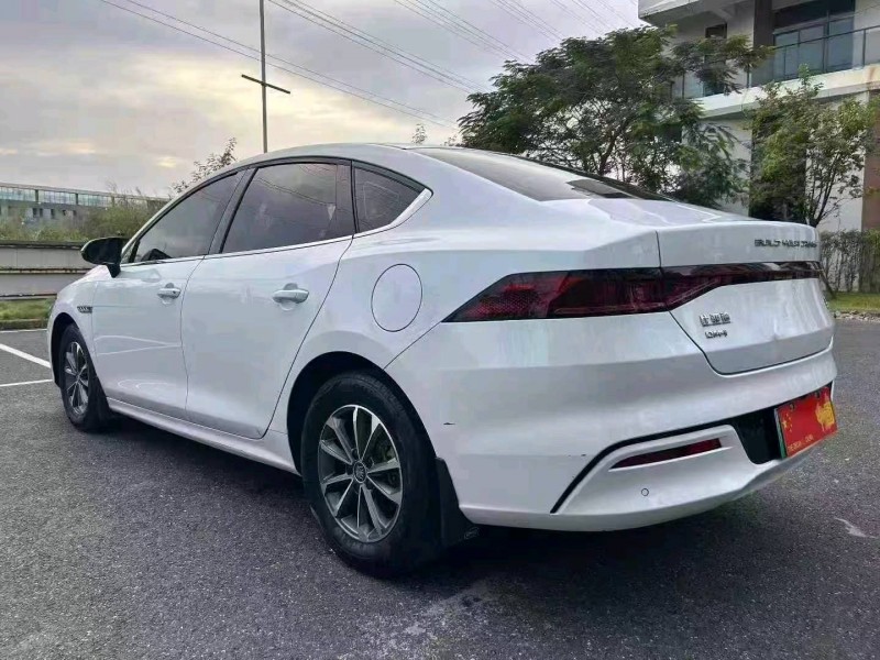 广州24年比亚迪秦9