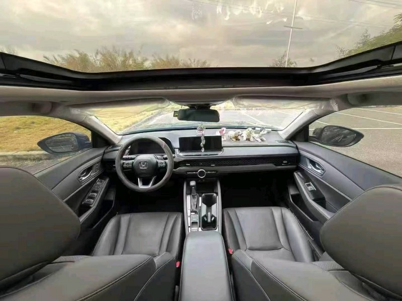 广州25年本田雅阁4