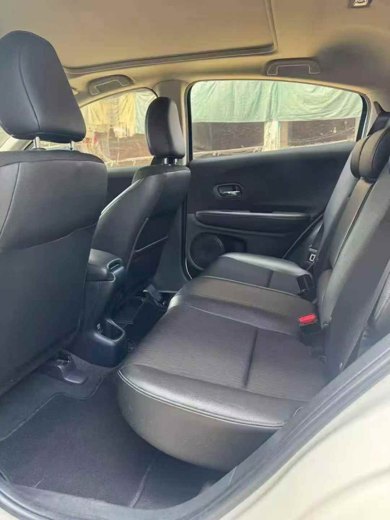 贵港21年本田缤智4