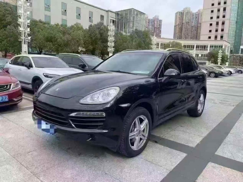 淮安14年保时捷卡宴2