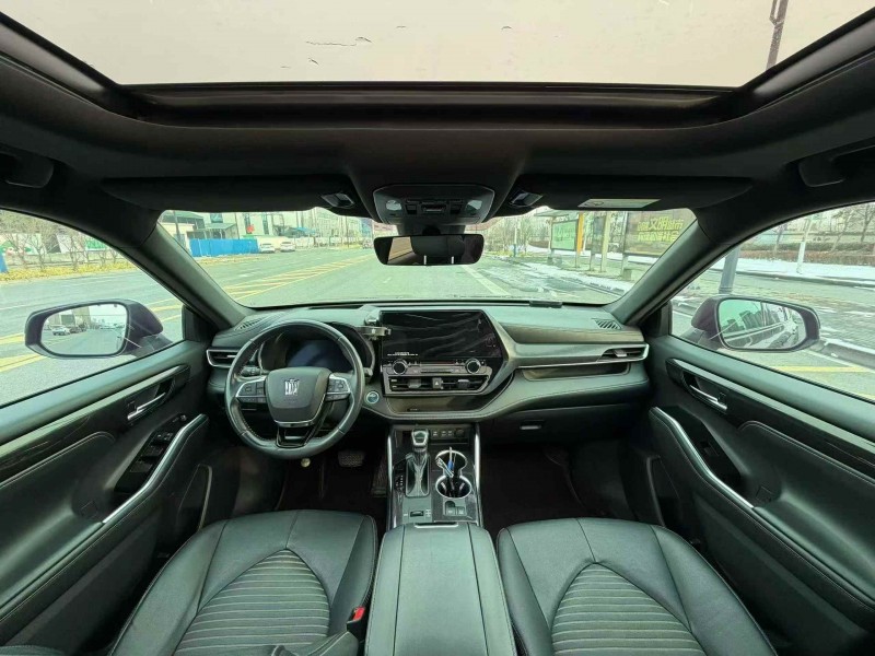 安庆23年丰田皇冠7