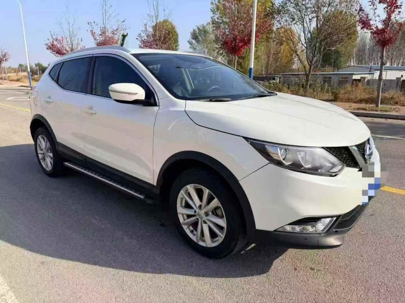 承德17年日产逍客2