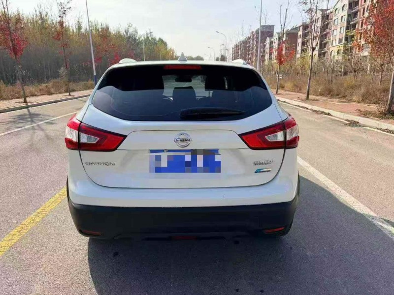 承德17年日产逍客9