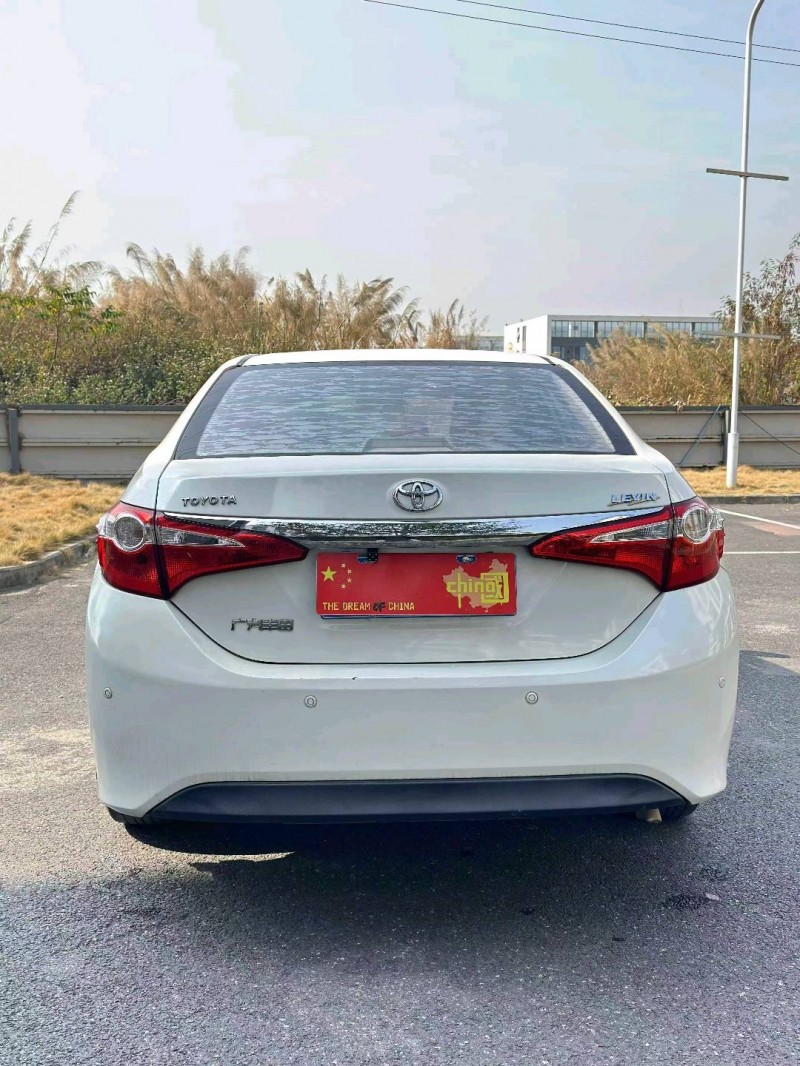 广州15年丰田雷凌7