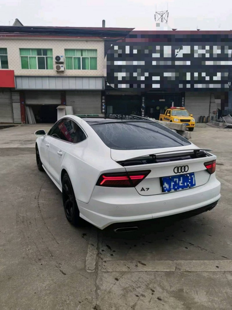 成都16年奥迪A7L6