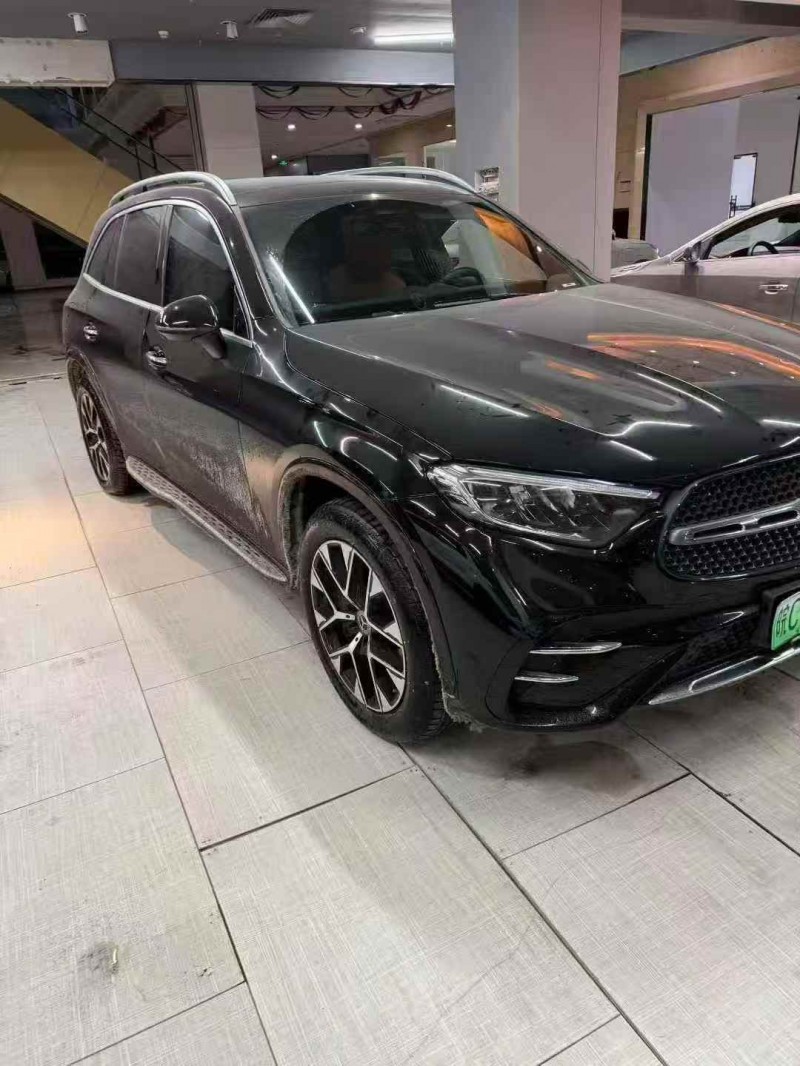 安庆25年奔驰GLC2