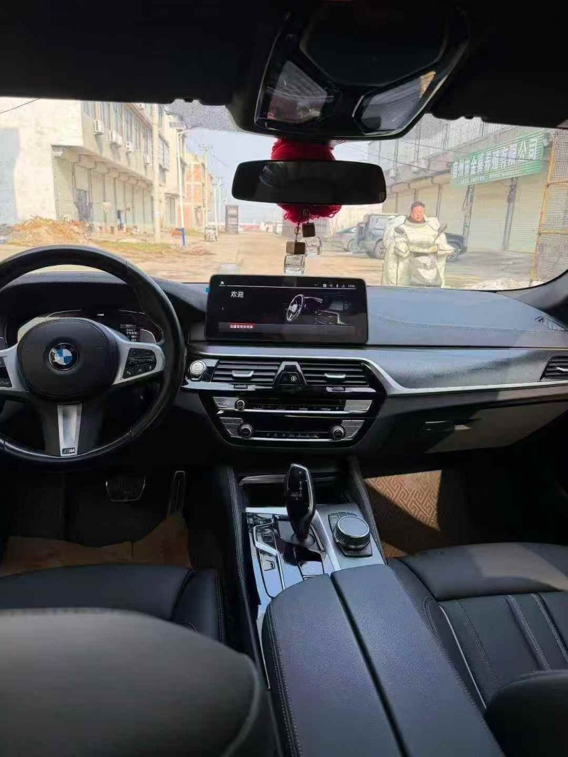 淮安23年宝马5系3