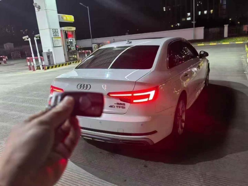 合肥19年奥迪A4L8