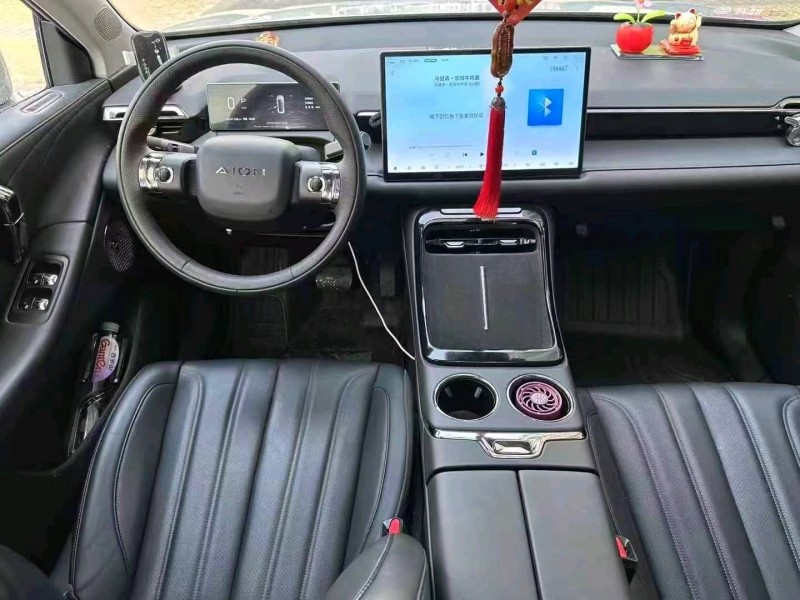 广州25年传祺埃安V8