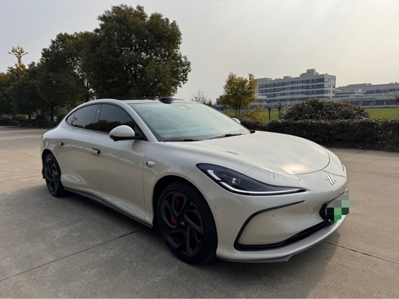 盐城24年智己L63