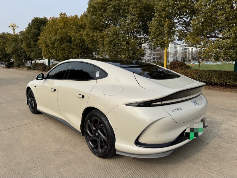 盐城24年智己L65