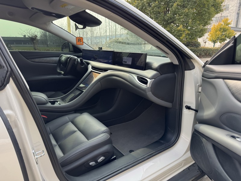 盐城24年智己L67