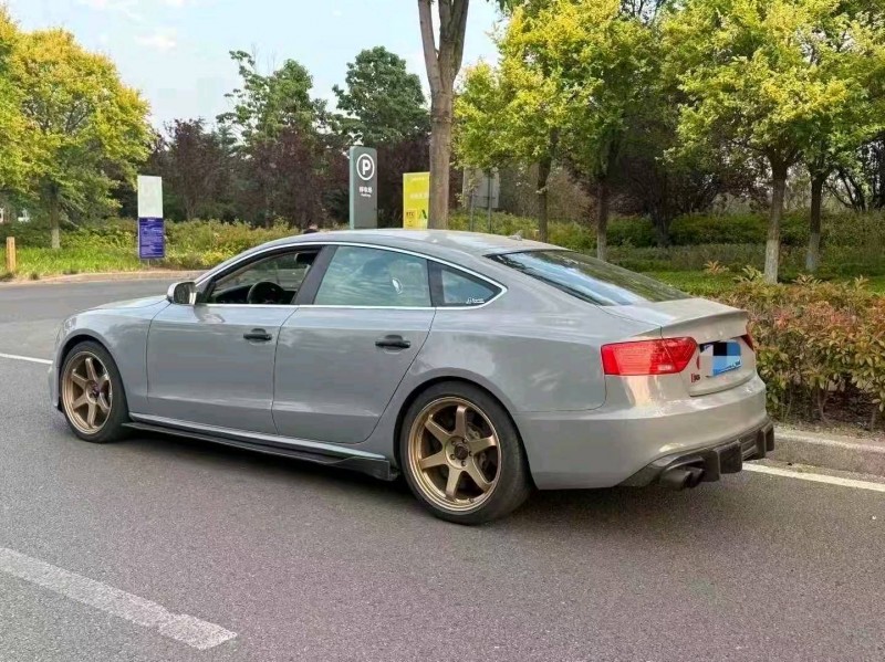 青岛13年奥迪S52