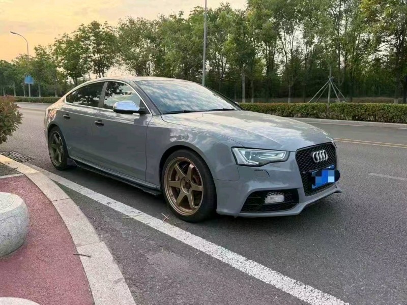 青岛13年奥迪S55