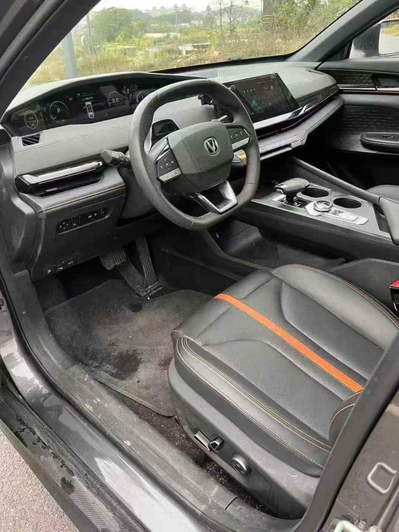 湛江25年长安汽车UNI4