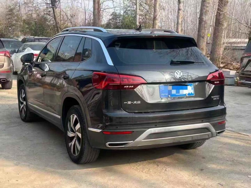 潍坊20年大众探岳9