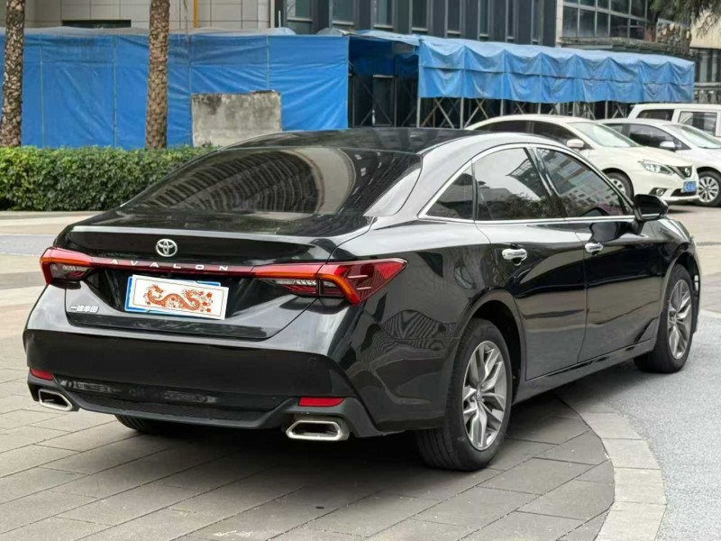 佛山22年丰田亚洲龙8