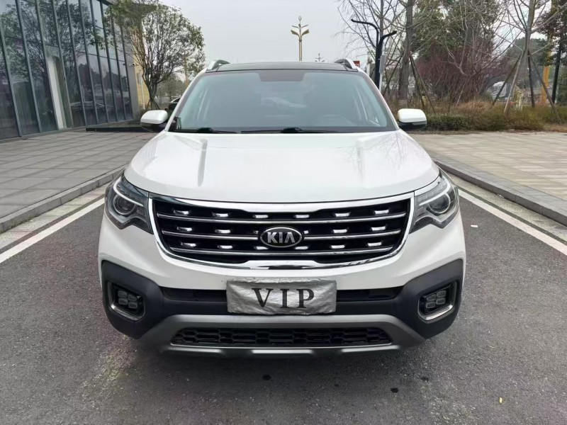 常德19年起亚智跑1