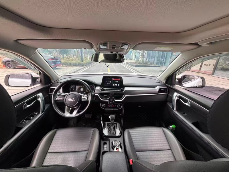 常德19年起亚智跑4