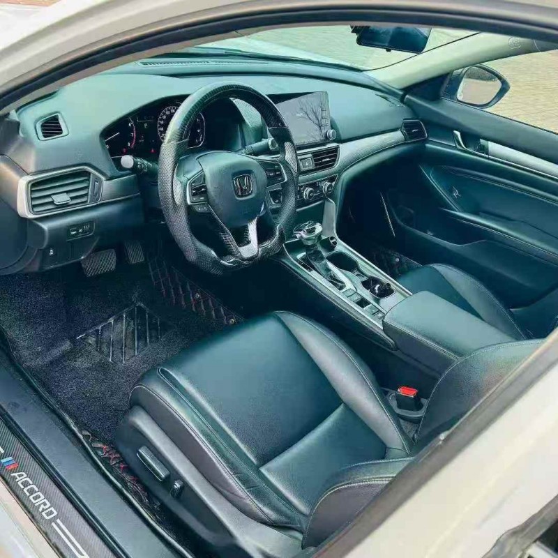 东营19年本田雅阁4