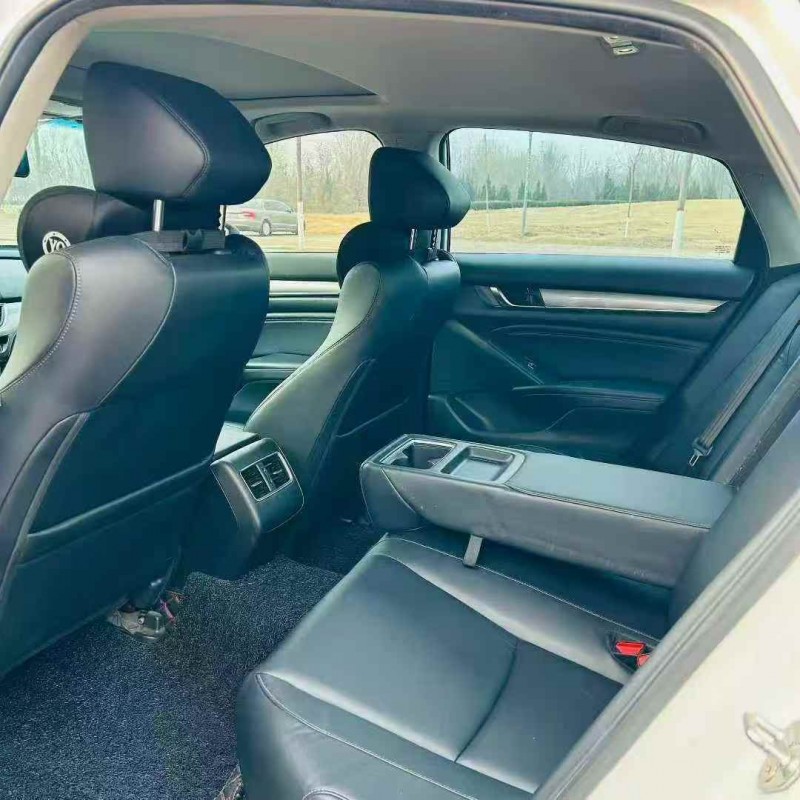 东营19年本田雅阁5