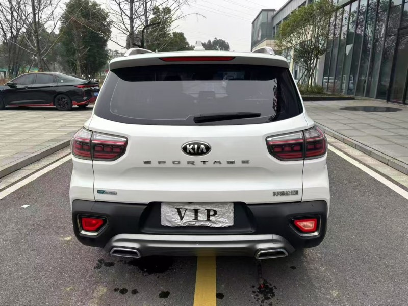 常德19年起亚智跑8