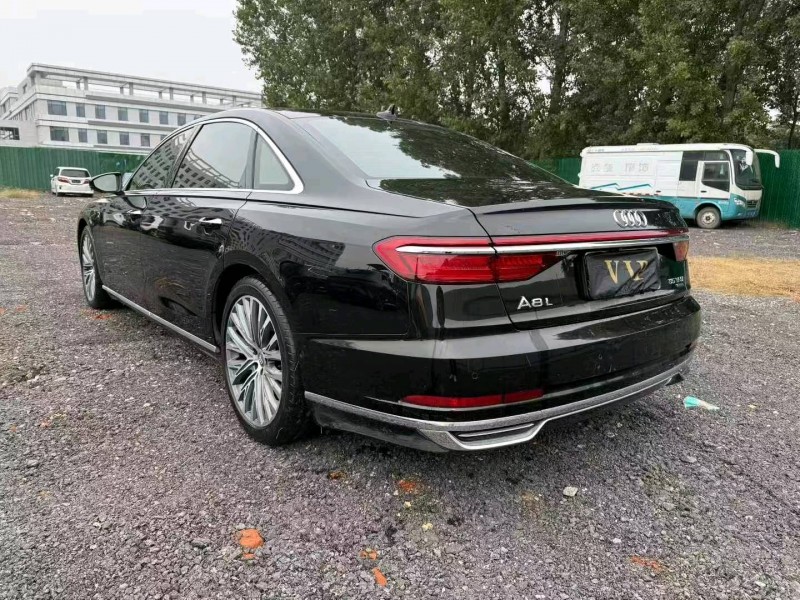 焦作19年奥迪A8L8