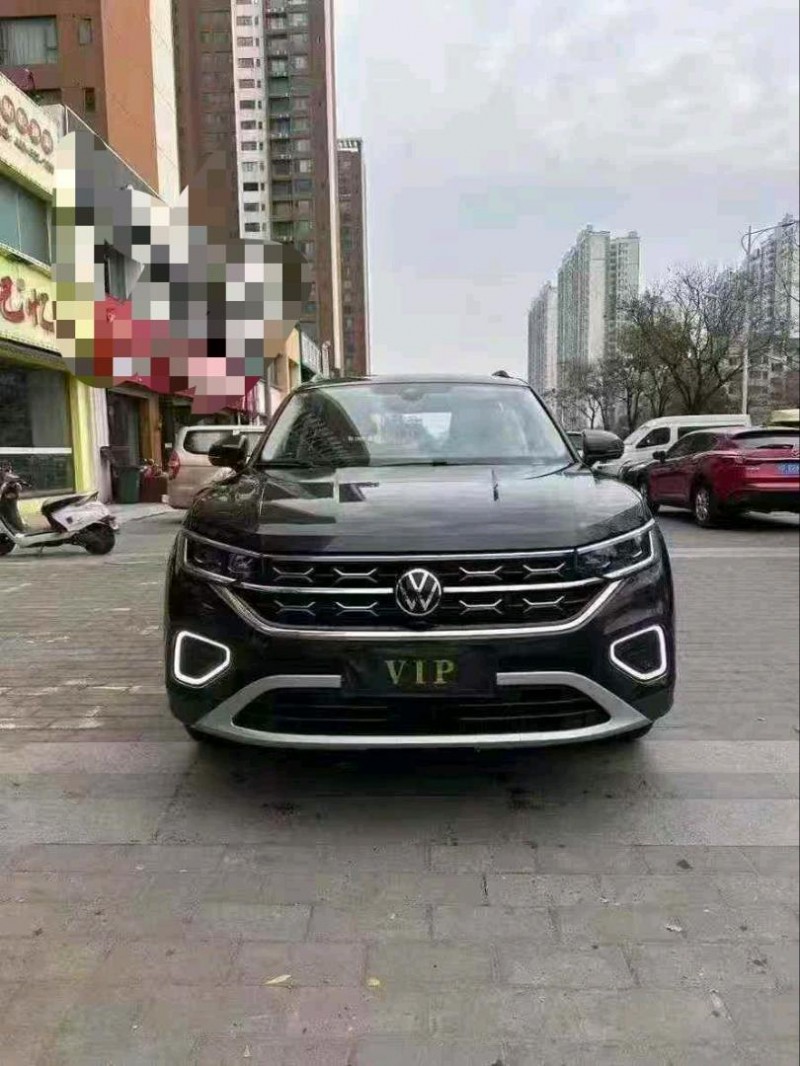 襄阳25年大众探岳1