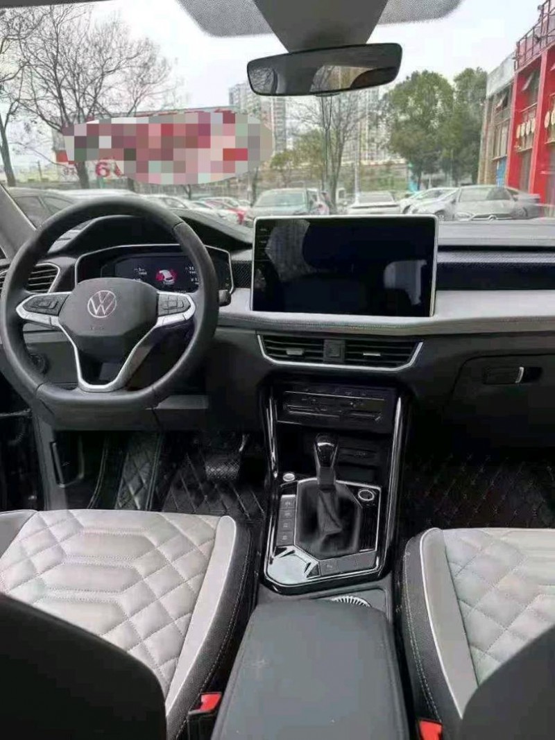 襄阳25年大众探岳9