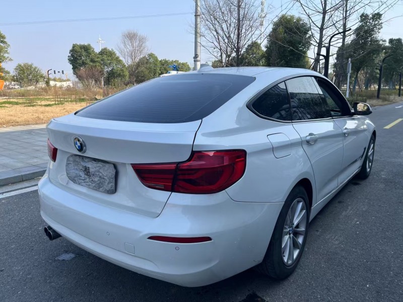 常德17年宝马3系7