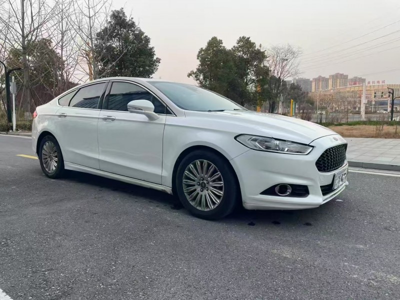 常德14年福特蒙迪欧2