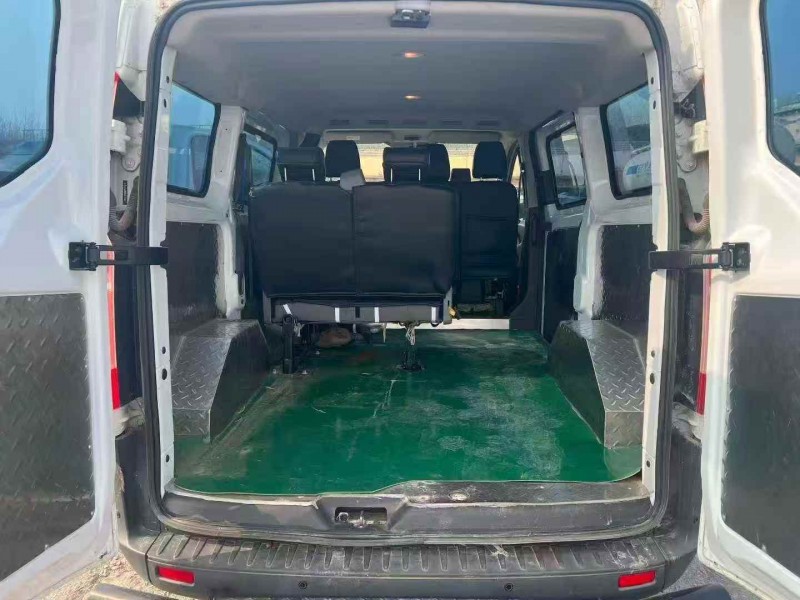 济宁21年福特全顺6