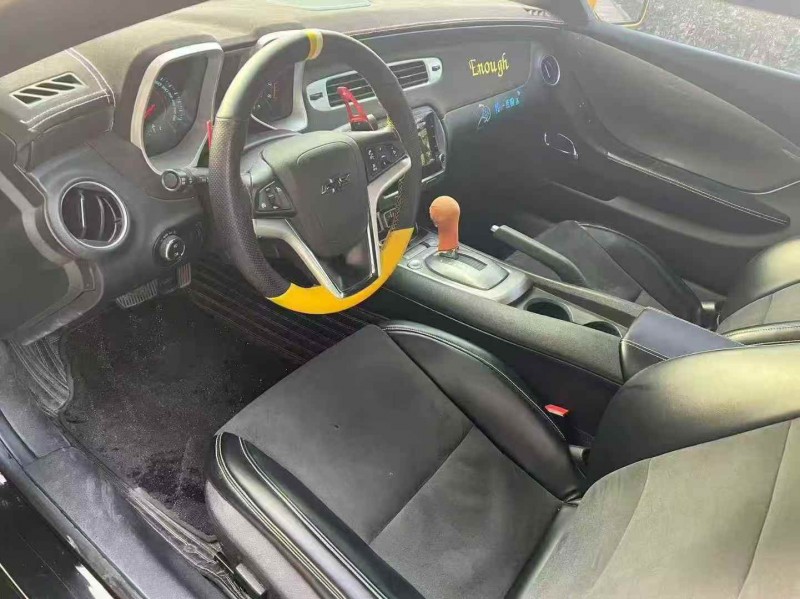 济宁16年雪佛兰科迈罗4