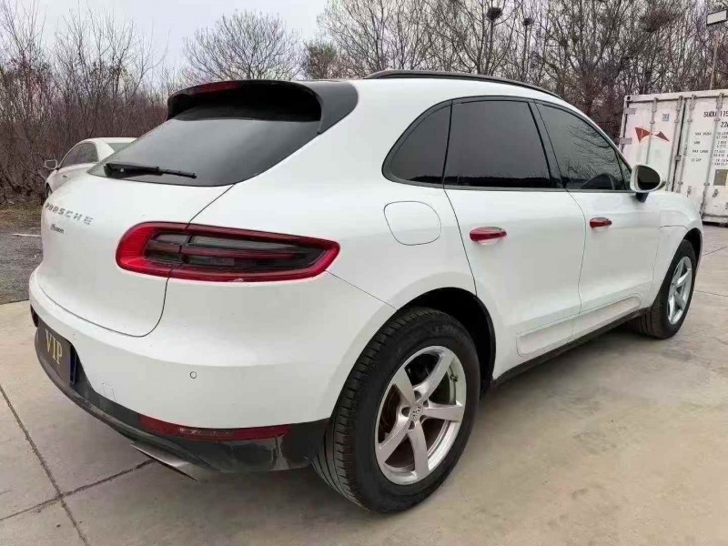 烟台17年保时捷Macan7