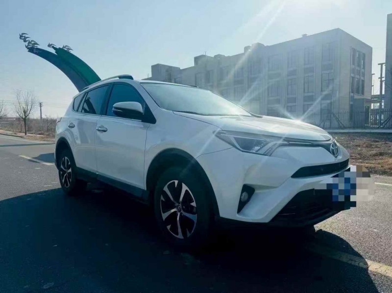 烟台17年丰田RAV4荣放2