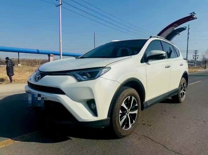 烟台17年丰田RAV4荣放3