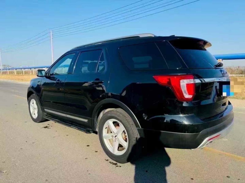 东营18年福特探险者7