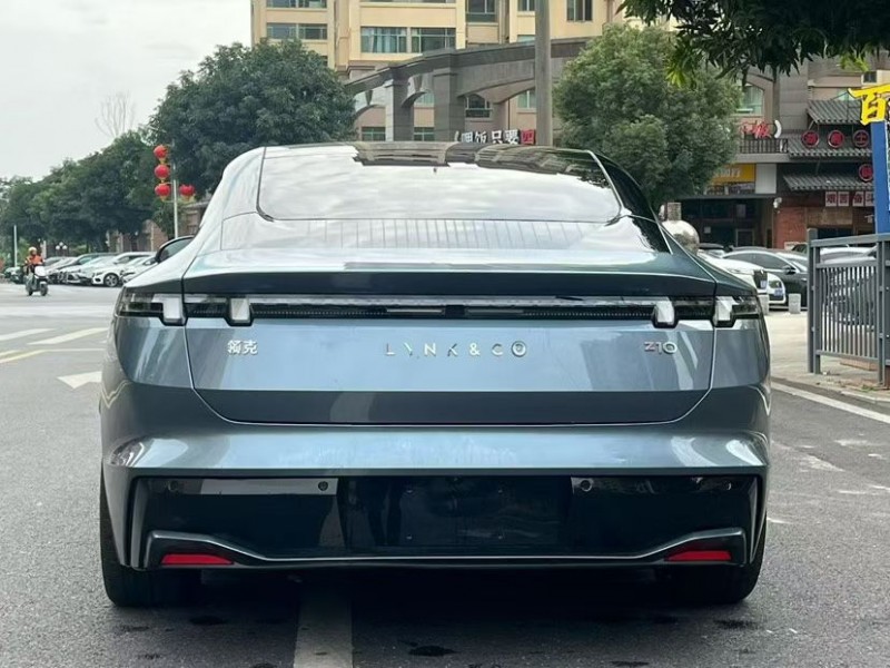 东莞25年领克Z109