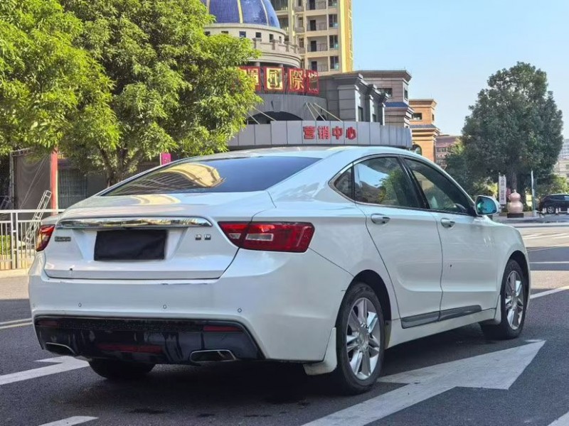 东莞16年吉利博瑞8